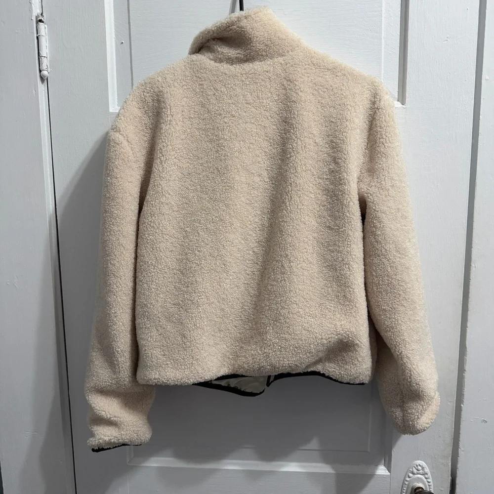 Sanctuary Cream Teddy Jacket with Black Contrast Pocket size XS - Picture 5 of 6